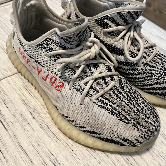 Yeezy 's (7 pair) various styles worn + lightly worn - Picture 14 of 16